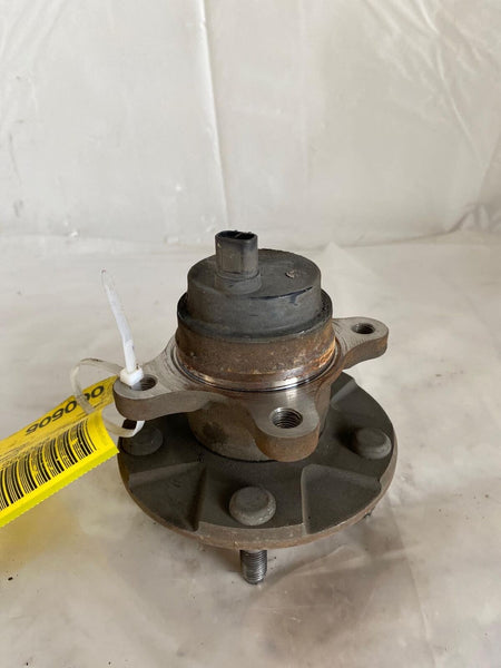 2006 LEXUS GS300 3.0L RWD Front Wheel Bearing & Hub Assembly Left Driver Side LH