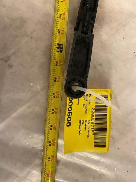 2009 - 2011 VOLKSWAGEN CC SPORT Windshield Wiper Arm Right Passenger Side OEM