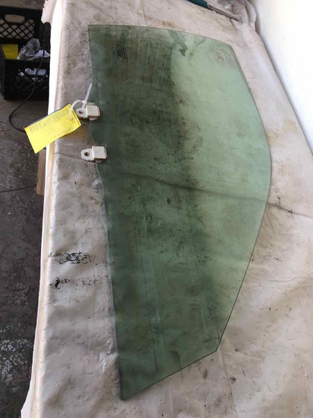 1996 - 1997 ACURA RL Sedan Front Door Glass Window Right Passenger Side RH OEM