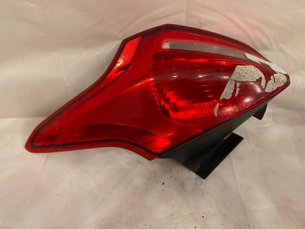 2015 2018 FORD FOCUS Tail Light Lamp Rear Passenger Right 2.0L Turbo Hatchback M