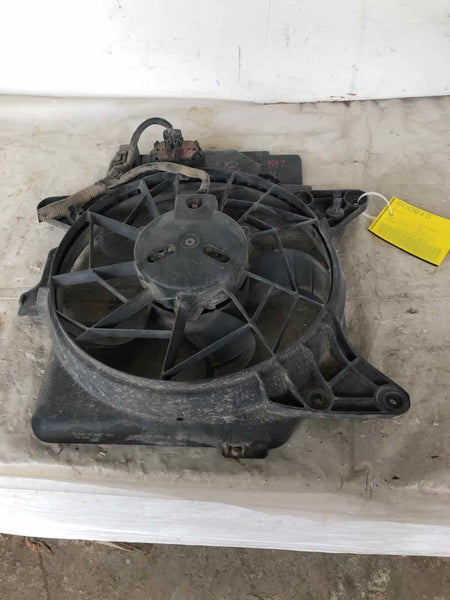 2001 - 2003 FORD ESCAPE Electric Cooling Fan Assembly 6 cylinder Driver Side LH