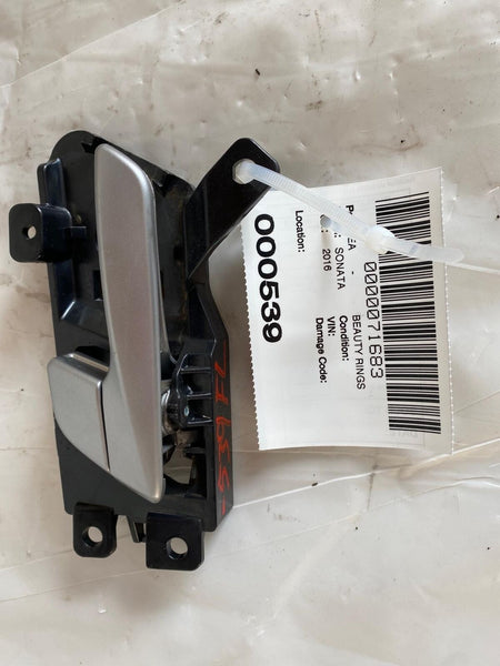 2015-2017 HYUNDAI SONATA Sedan Front Inside Door Handle Left Driver Side LH OEM